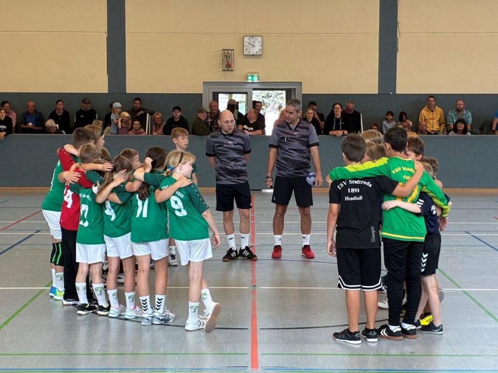Aufstellung zum 1. Saisonspiel